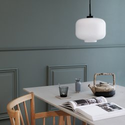 Arp Pendel - 30cm - Sort/Opal - Dyberg Larsen