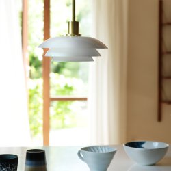 DL31 Pendel - Opal - Messing - Dyberg Larsen