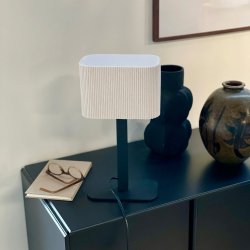 Calix Bordlampe Med Oval Stofskrm - Natur/Sort - 20 - Dyberg Larsen