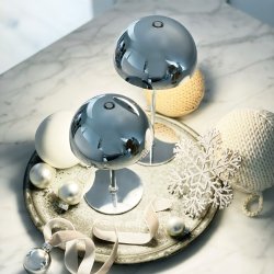 Along Mini Genopladelig Bordlampe - 3-Trin - 2 stk I ske - Krom - Dyberg Larsen