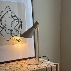 DL12 Mini Bordlampe - Beige - Dyberg Larsen