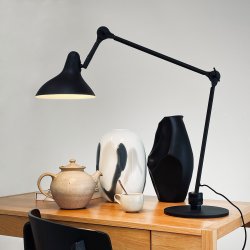 Lotus Bordlampe - Mat Sort - Dyberg Larsen
