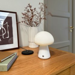 Morkel Mushroom Bordlampe - Genopladelig - Hvid - Dyberg Larsen