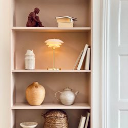 DL20 LED Bordlampe - Genopladelig - 3-Trin - Opal/Messing - Dyberg Larsen