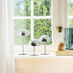 Along Mini Genopladelig Bordlampe - 3-Trin - 3 stk I ske - Krom - Dyberg Larsen