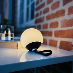 Odin Lysbold Med Rem - Genopladelig - Bordlampe - Sort/hvid - IP44 - Dyberg Larsen