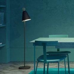 Bella Gulvlampe - 20 - Mat Sort - Herstal