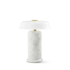 Trip No. 2 - Genopladelig Bordlampe - Carrara/Opal - Design By Us