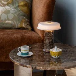 Trip No. 2 - Genopladelig Bordlampe - Dark Emperador/Opal - Design By Us