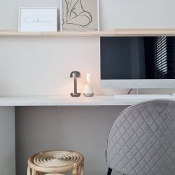 Two - Bordlampe - Titanium - humble