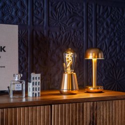 One - Bordlampe - Gold - humble