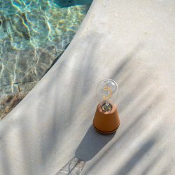 One - Bordlampe - Light Cinnamon IP65 - humble