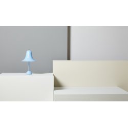 Pantop Bordlampe 23 - Light Blue - Verpan