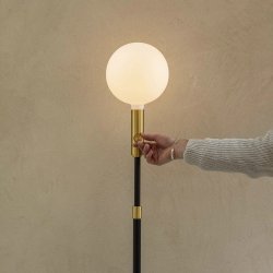 Gulvlampe - Poise - Justerbar - Sort - Messing - Tala