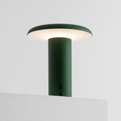 Takku - Trdls Bordlampe - Grn Anodiseret - Artemide